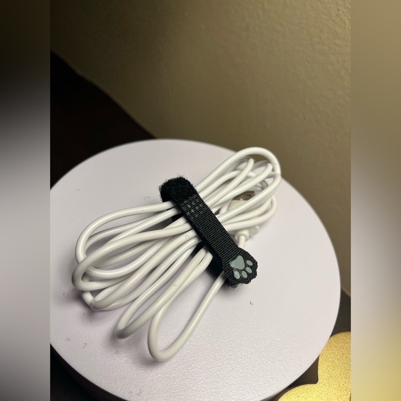 Animal Paw Cable Ties - Black, White, Yellow, Gray - Picture 4 of 4